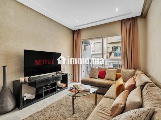 location-dun-appartement-a-triangle-dor-2-pieces-confortables-environnement-calme-avec-vue-sur-la-mer-et-double-vitrage-big-1
