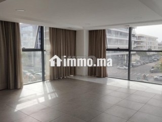 bureau-103-m2-agadir-bay-au-dessus-de-paul