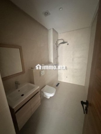 appartement-moderne-avec-balcon-big-1