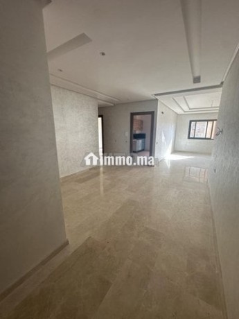 appartement-moderne-avec-balcon-big-4