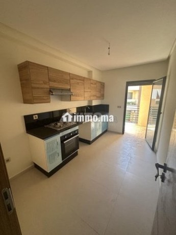 appartement-moderne-avec-balcon-big-5