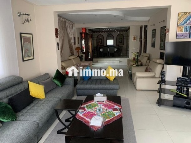 a-vendre-villa-de-prestige-quartier-olm-souissi-big-2