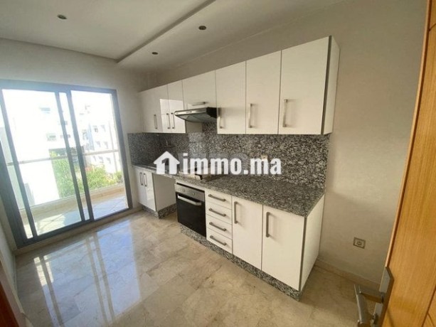 appart-75m-a-hermitage-proche-tram-big-1
