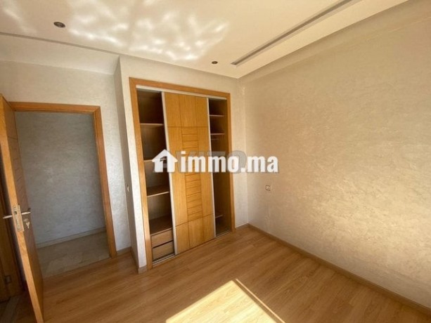 appart-75m-a-hermitage-proche-tram-big-3