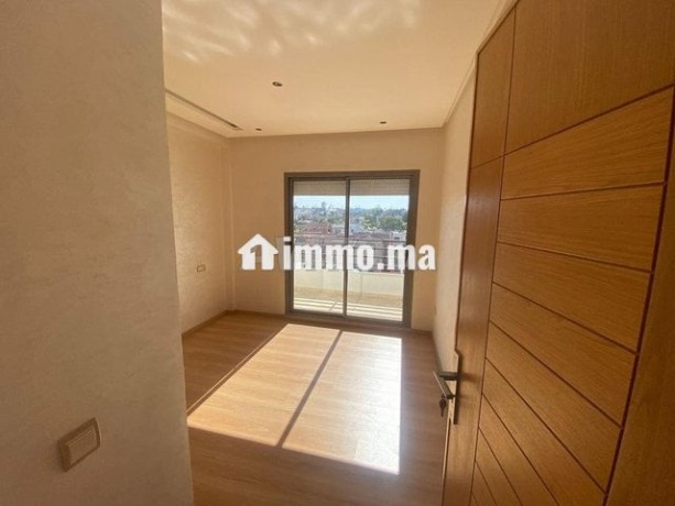 appart-75m-a-hermitage-proche-tram-big-4