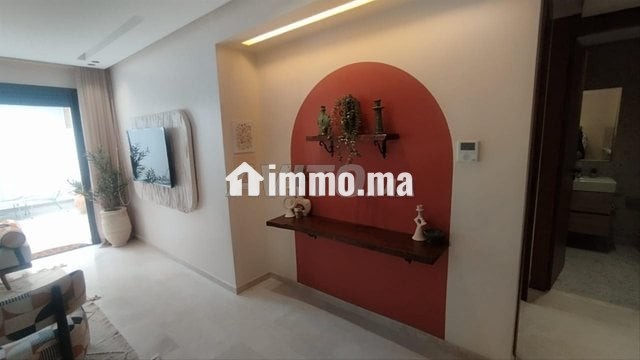 studio-tres-joliment-meuble-maarif-les-princesses-big-3