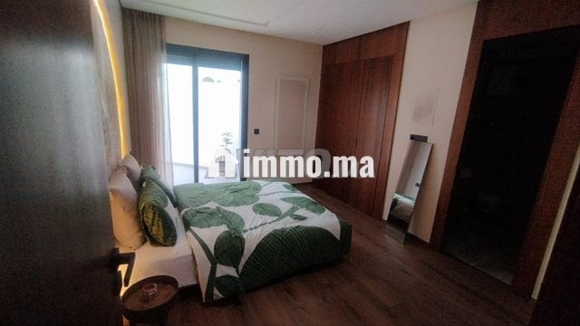 studio-tres-joliment-meuble-maarif-les-princesses-big-4