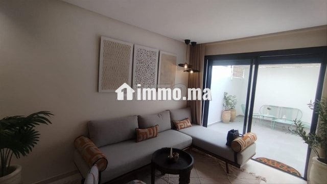 studio-tres-joliment-meuble-maarif-les-princesses-big-7