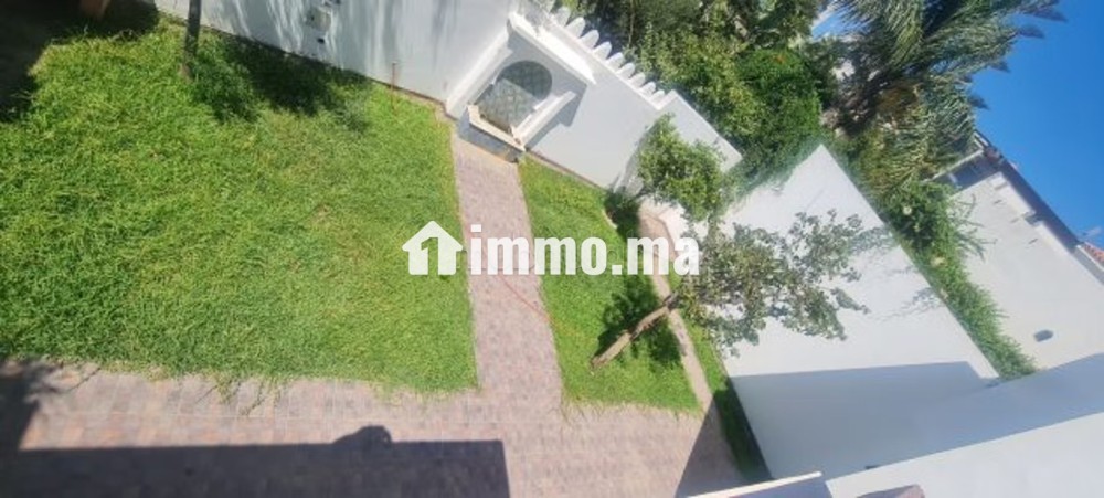 A LOUER Villa avec jardin privé sans vis a vis résidence avec piscine Vue mer - Location Immobilier - Tanger - photo 8