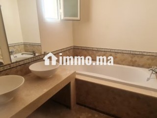 A LOUER Villa avec jardin privé sans vis a vis résidence avec piscine Vue mer - Villa à louer - Tanger