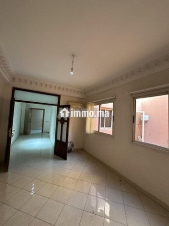 tres-bel-appartement-usage-bureaux-vide-big-0