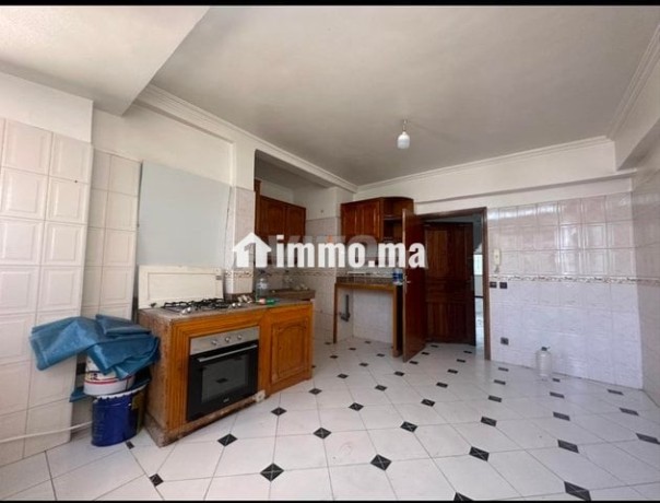 appartement-a-louer-90-a-2-mars-big-3