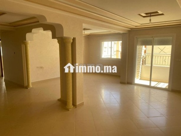 immeuble-de-4-etages-a-vendre-big-2