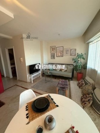 studio-traversant-10-eme-etage-vue-sur-mer-big-2