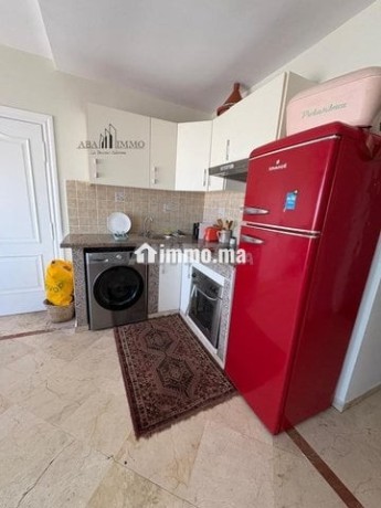 studio-traversant-10-eme-etage-vue-sur-mer-big-4