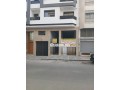 local-commercial-bien-situe-small-1