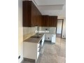 manifique-studio-au-dernier-etage-picine-et-gym-small-7
