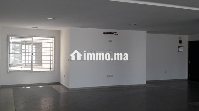 location-dun-plateau-de-bureau-de-120m2-big-1