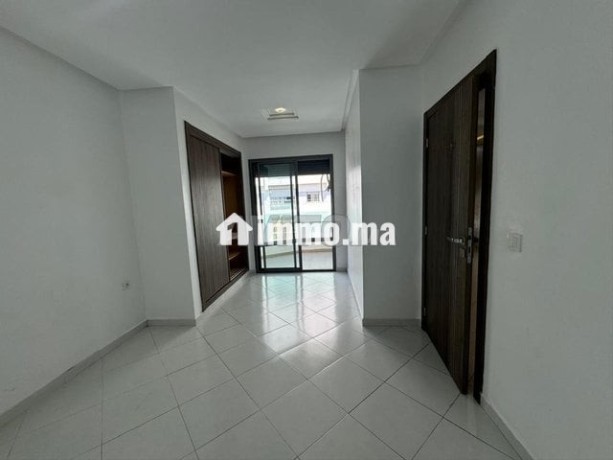 appartement-vide-a-louer-sahat-al-madina-tanger-big-5