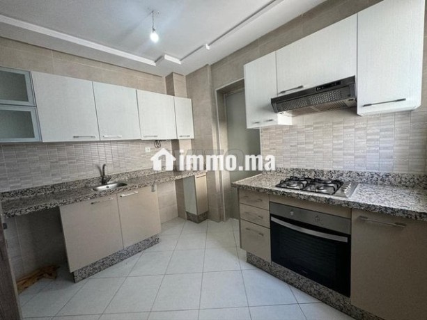 appartement-vide-a-louer-sahat-al-madina-tanger-big-8