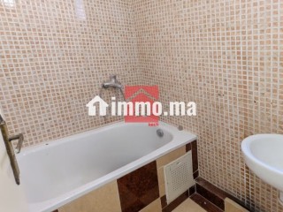 Bel Appartement avec Balcon a Louer - Appartement à louer