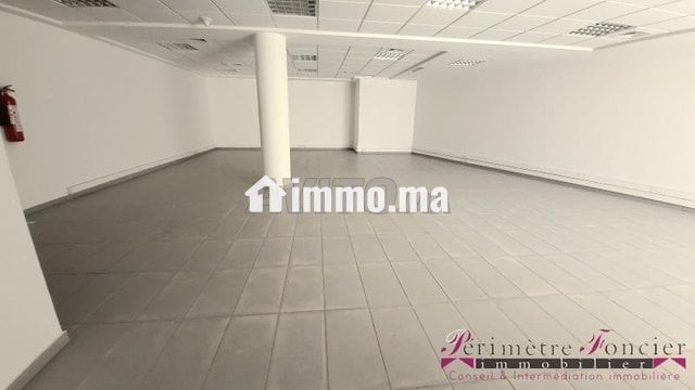 benjdia-plateau-de-bureau-a-louer-98-m2-big-0