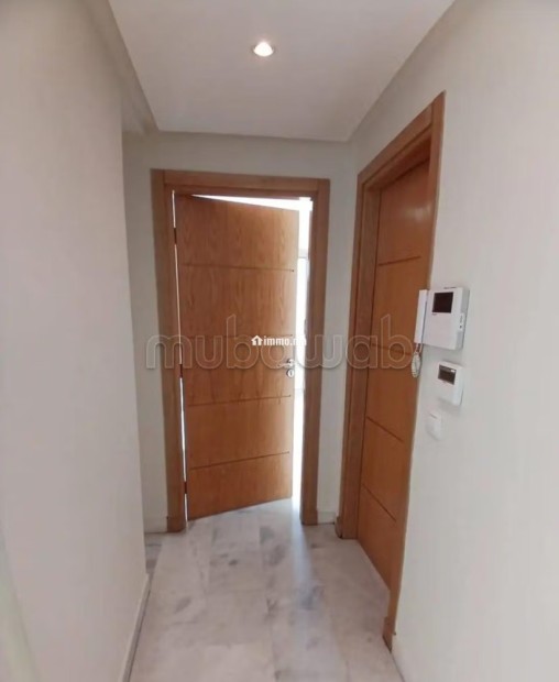 Louez cet appartement à El Manar El Hank. 2 grandes pièces. Bien meublé - Location Immobilier - Casablanca - photo 3