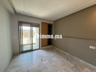 Louez cet appartement à El Manar El Hank. 2 grandes pièces. Bien meublé - Appartement à louer - Casablanca