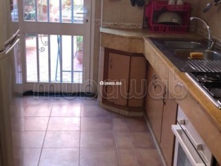 Louez cet appartement à Racine. 3 grandes pièces. Meublé - Appartement à louer - Casablanca