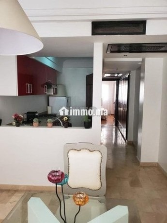 studio-pour-location-a-bourgogne-meuble-big-1