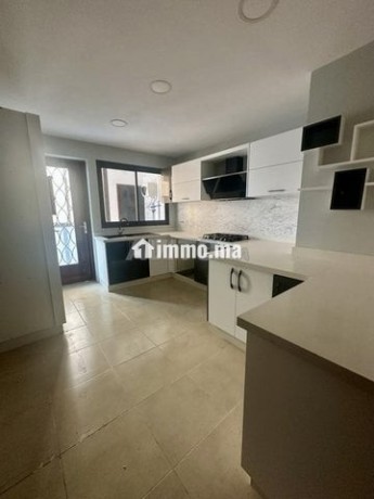 appartement-a-louer-160-m2-a-racine-big-1