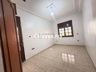 À louer – Villa de 650 m² à Hay Riad, Rabat - Villa à louer - Rabat