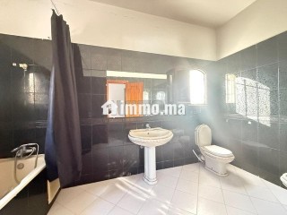 À louer – Villa de 650 m² à Hay Riad, Rabat - Villa à louer - Rabat