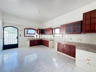 À louer – Villa de 650 m² à Hay Riad, Rabat - Villa à louer - Rabat