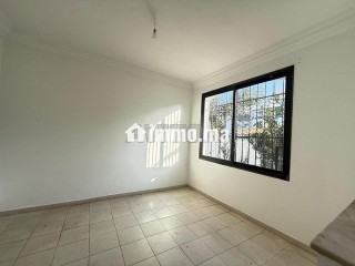 À louer – Villa de 650 m² à Hay Riad, Rabat - Villa à louer - Rabat