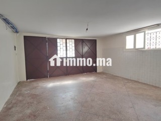 RDC villa 3 chambres salon - Appartement à louer - Casablanca