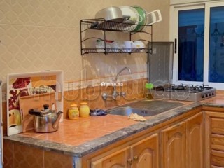 Bel appartement en location à M'Diq. 1 chambre. Bien meublé - Appartement à louer