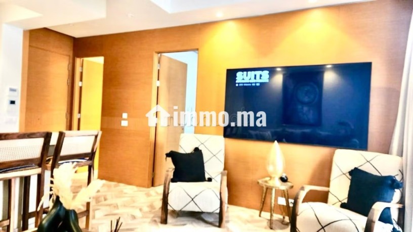 a-louer-bijoux-studio-rez-jardin-cfc-moderne-big-2