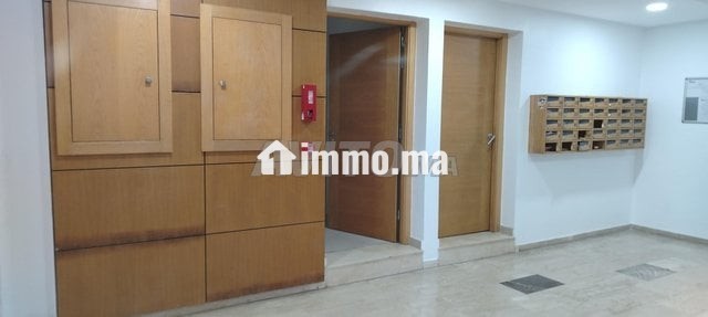 Studio vide neuf à la gironde - Location Immobilier - Casablanca - photo 3