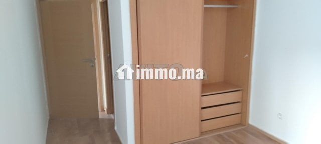 Studio vide neuf à la gironde - Location Immobilier - Casablanca - photo 5