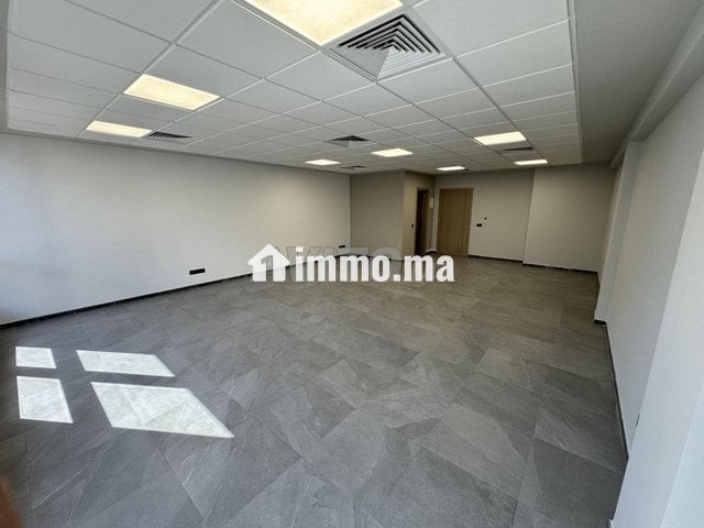 Bureau neuf de 51 m² à vendre à Sidi Maarouf - Vente Immobilier - Casablanca - photo 1