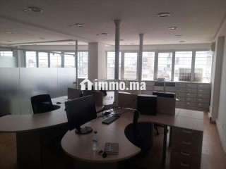 Plateau equipe open space 120m a loue bd zerktouni - Bureau à louer - Casablanca