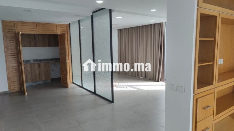 bureau-haut-standing-103-m-agadir-bay-big-1