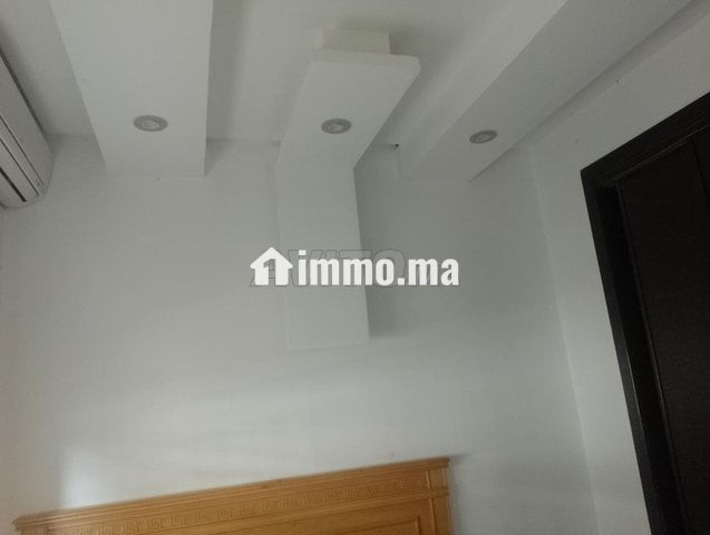 شقة صغيرة مجهزة للكراء اليومي للعائلات بمسبح - Location Vacances - Agadir - photo 8