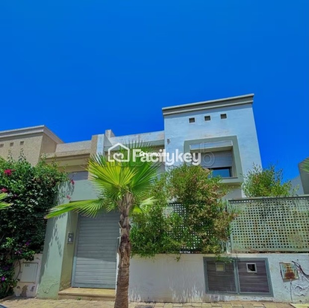 Villa de 500 m² à Casablanca - Location Immobilier - Casablanca - photo 2