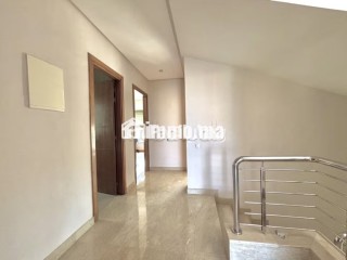 Villa de 500 m² à Casablanca - Villa à louer - Casablanca