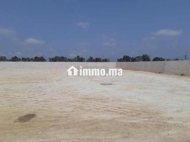 أرض للكراء 2000 متر في 2مارس مجهزة بالكهرباء - Location Immobilier - Casablanca - photo 1