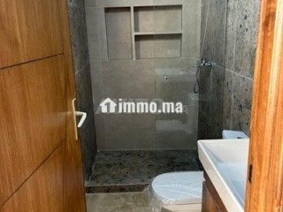 Appartement à louer vide à rond-point la Gironde - Appartement à louer - Casablanca