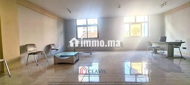 À louer – Bureau 56 m² au 1er étage - Location Immobilier - Casablanca - photo 1