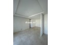 appartement-au-huitieme-etage-a-louer-small-1